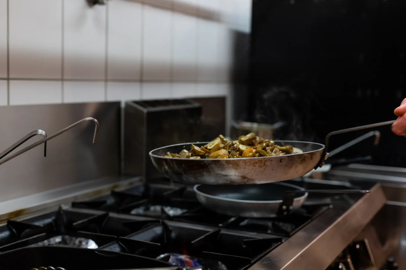 Schritt für Schritt: Pfifferlinge in Rahm perfekt anbraten