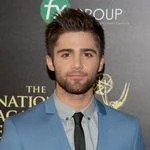 Thema Max Ehrich