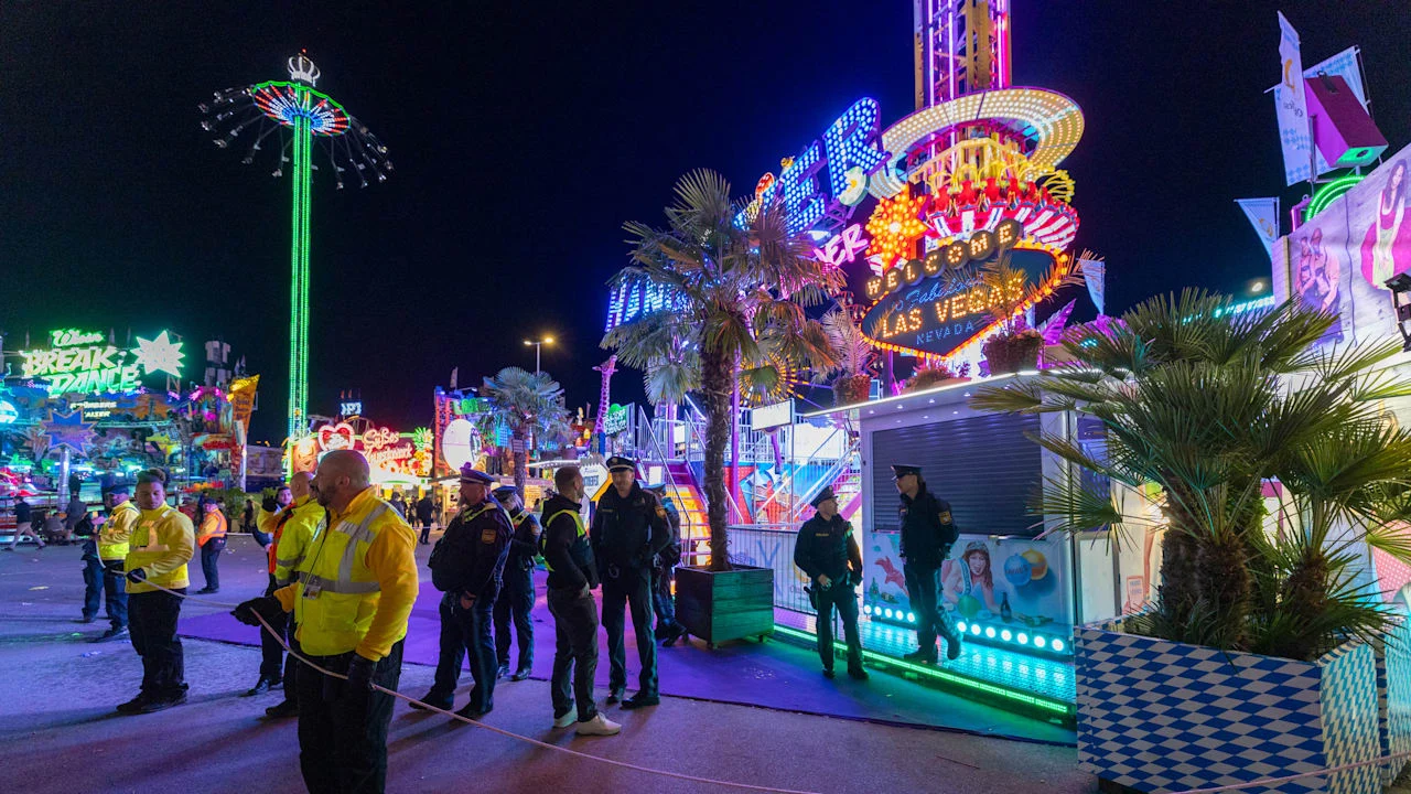 Tödlicher Unfall am Oktoberfest: Sicherheitsmitarbeiter (52) am Free-Fall-Tower getötet