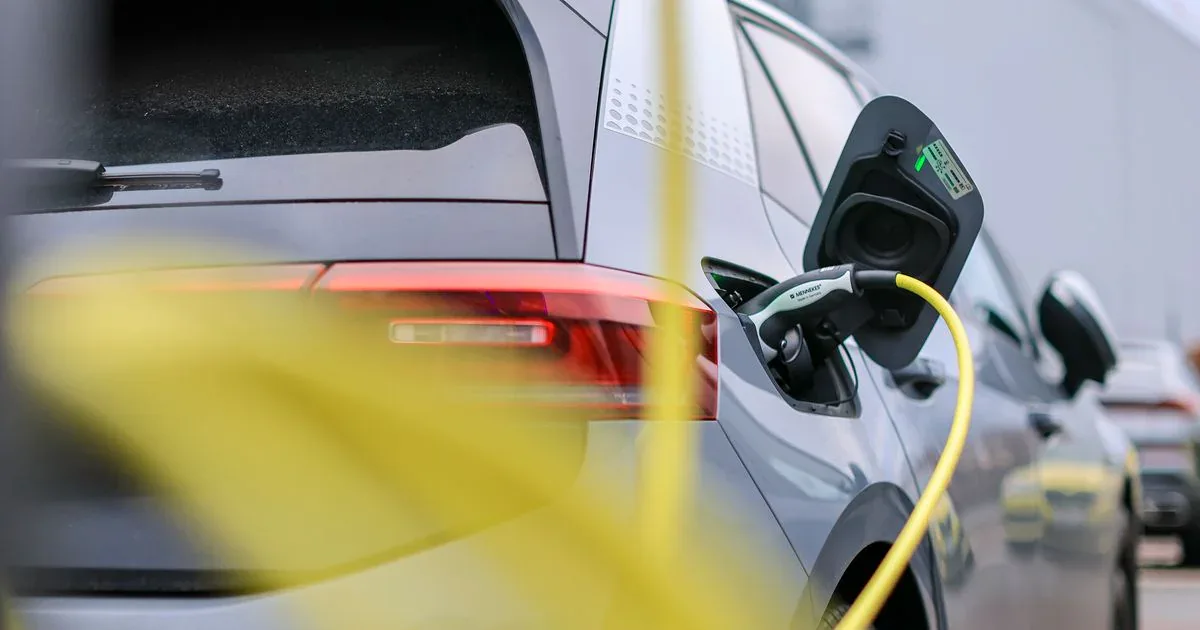 TU-München-Studie ermittelt 41 Prozent Klimavorteil: Debatte um E-Auto-Bilanz eskaliert