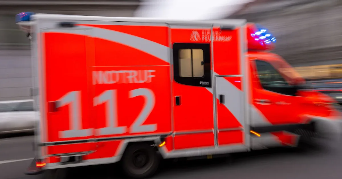 Vorfall an AfD-Stand: 2 Verletzte durch herabgeschüttete Flüssigkeit – Verdächtiger ermittelt