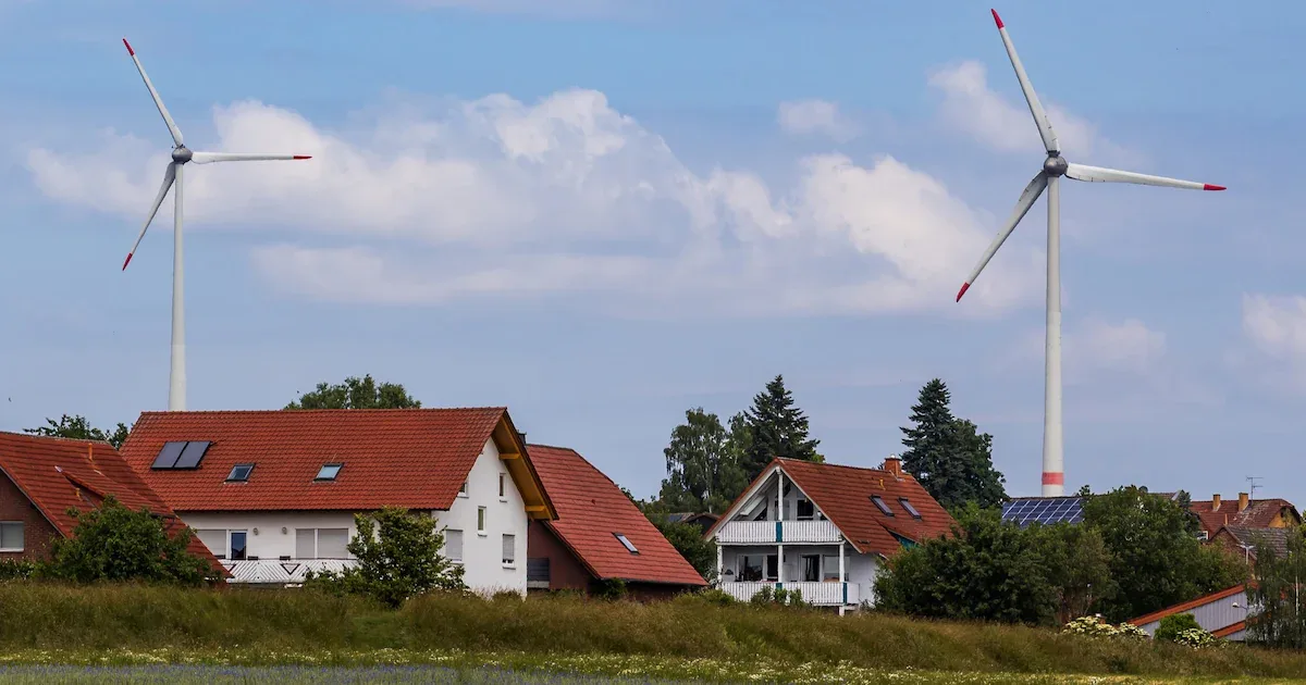 Windkraft und Solarparks: Studien zeigen Preisabschläge von rund 2 Prozent bei Immobilien