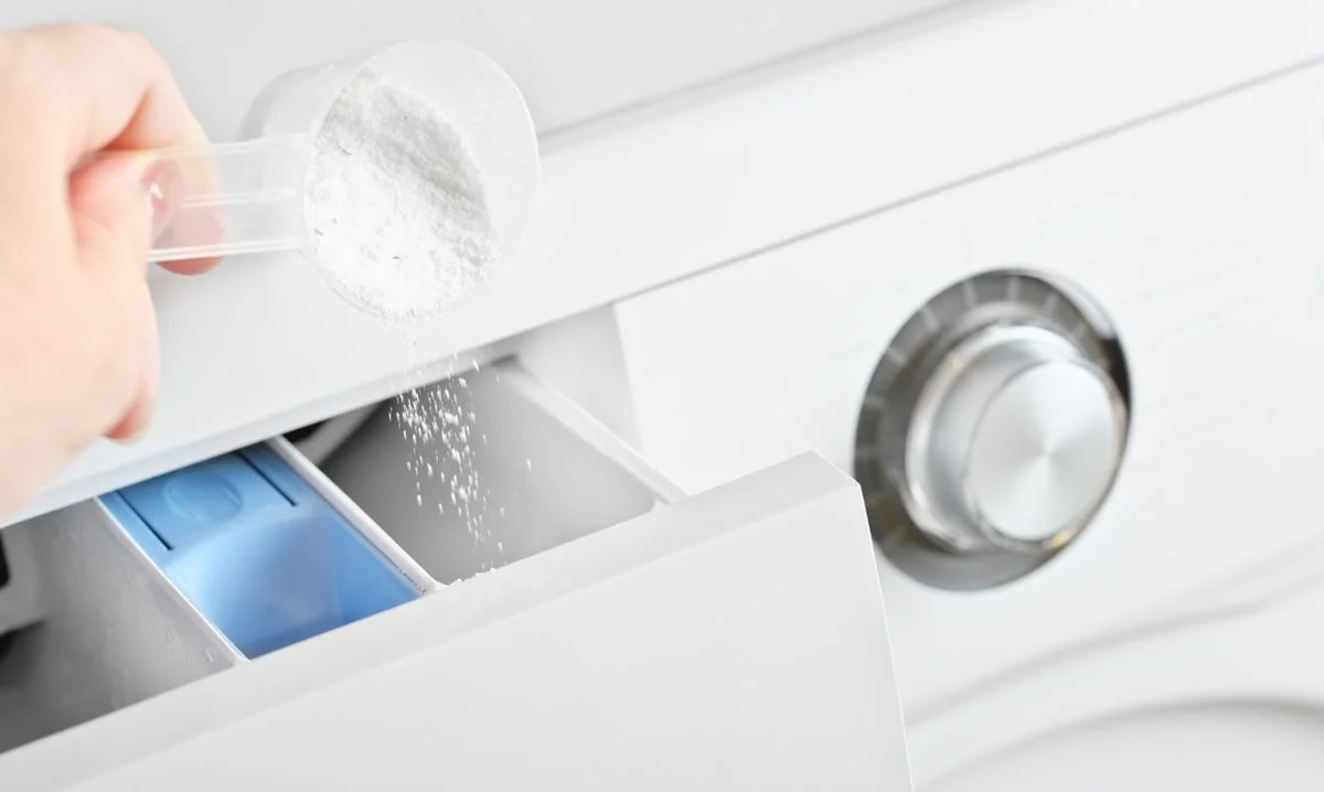 Baking soda on the washing machine